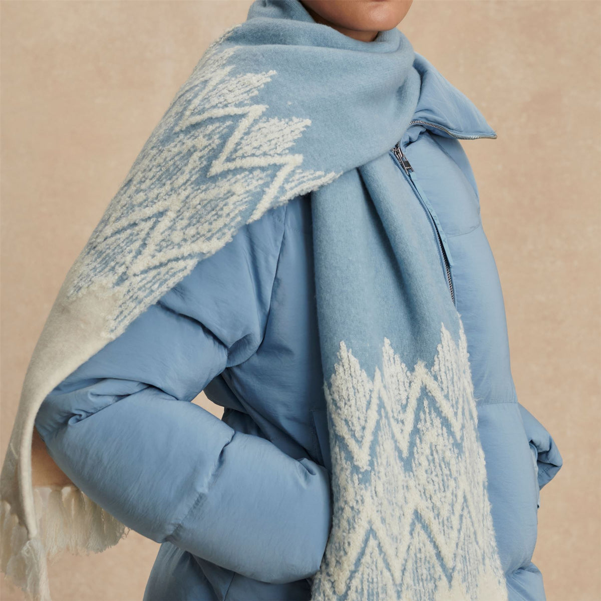 Varley Sebastian Jacquard Scarf 2.0 Ashley Blue | TRENDYGOLF UK