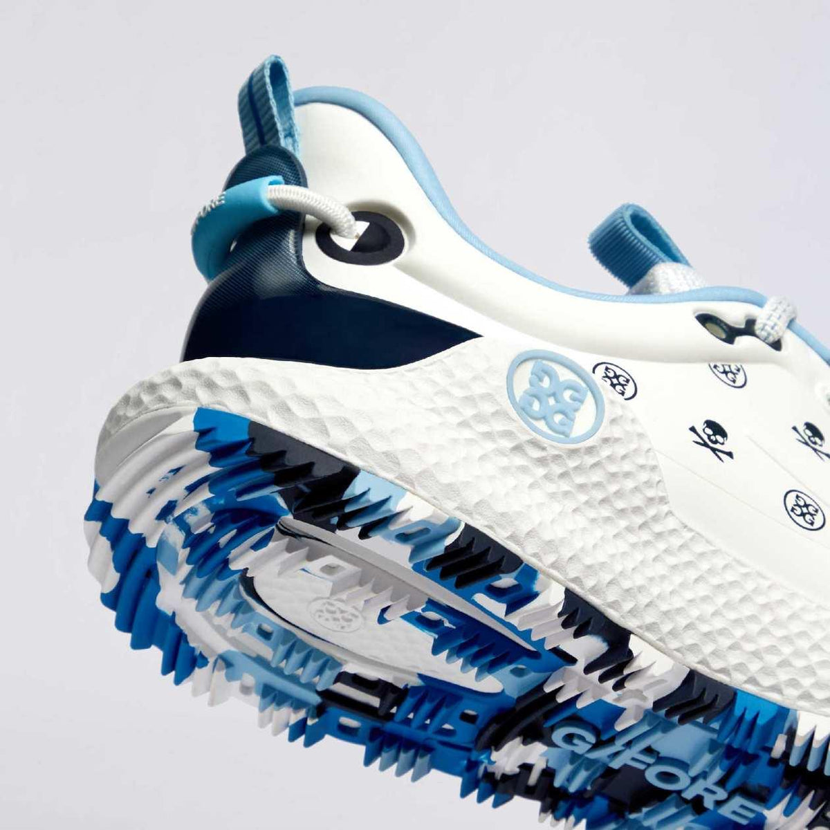 MG4+ O2 Printed Gradient Skull And Tees Spikeless Golf Shoes Snow/Multi