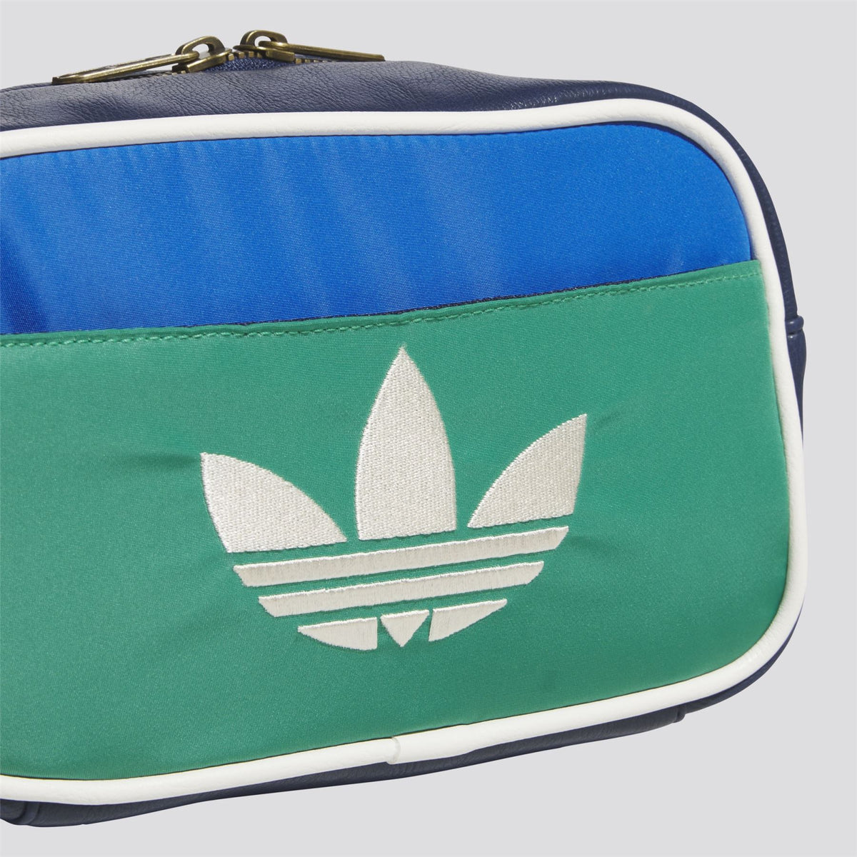 Originals Valuable Pouch Bag Court Green