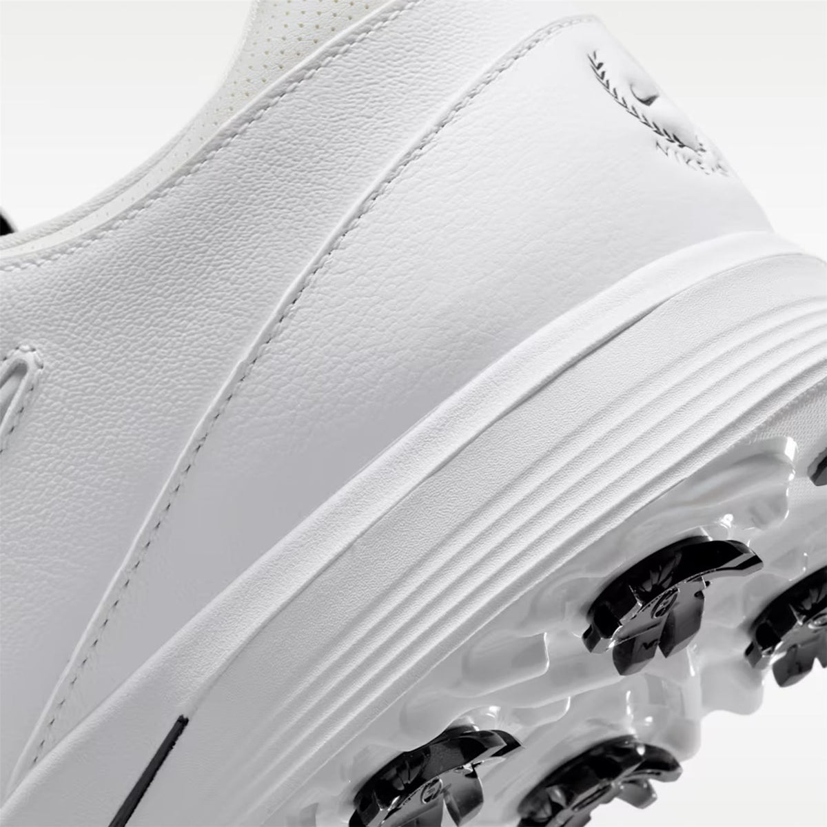 Victory Tour 4 Spiked Golf Shoes White/Black