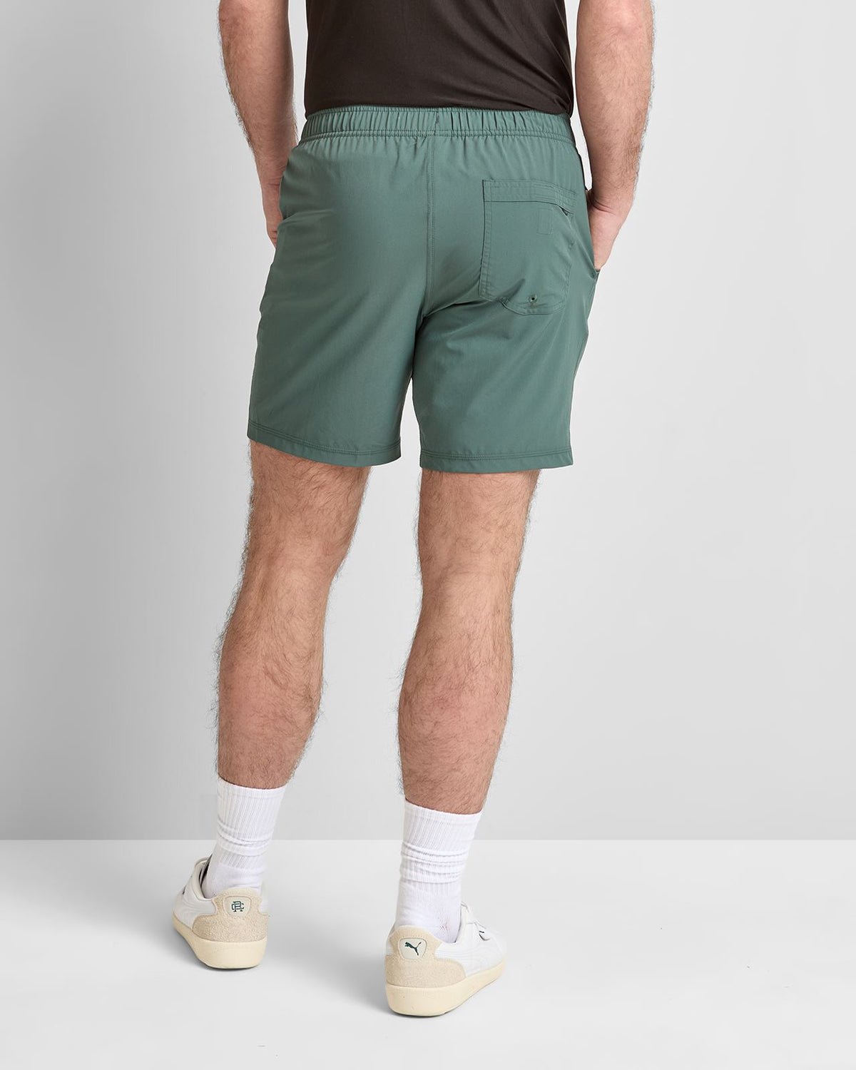 Kore 7-Inch Lined Short Agate Green Tonal