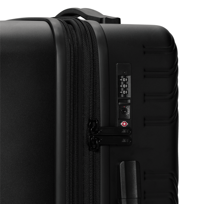 22-Inch Hardshell Luggage Case Black