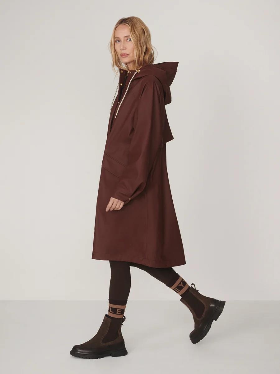Tovera Long Rain Jacket Deep Mahogany