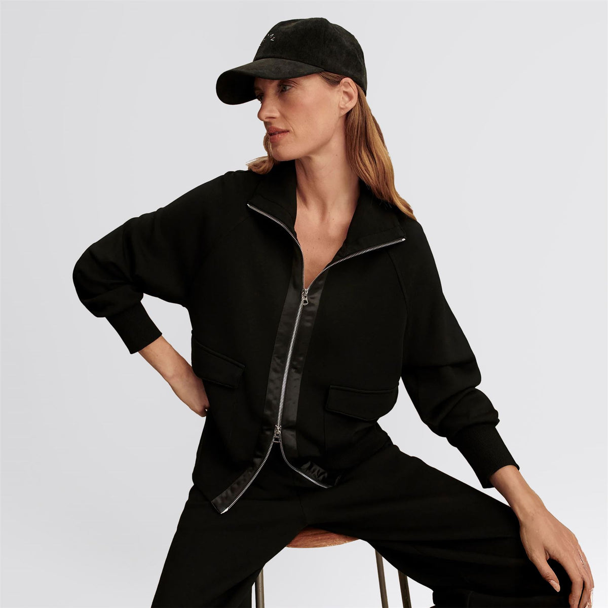 Roxbury Sweat Zip Through Black