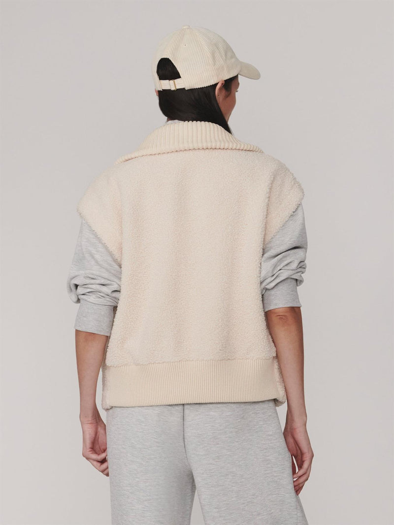 Dominic Sherpa Gilet Sandshell