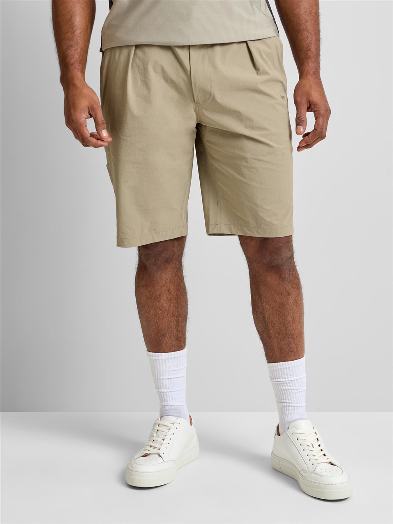 Tech Carpenter 10.5-inch Shorts Khaki
