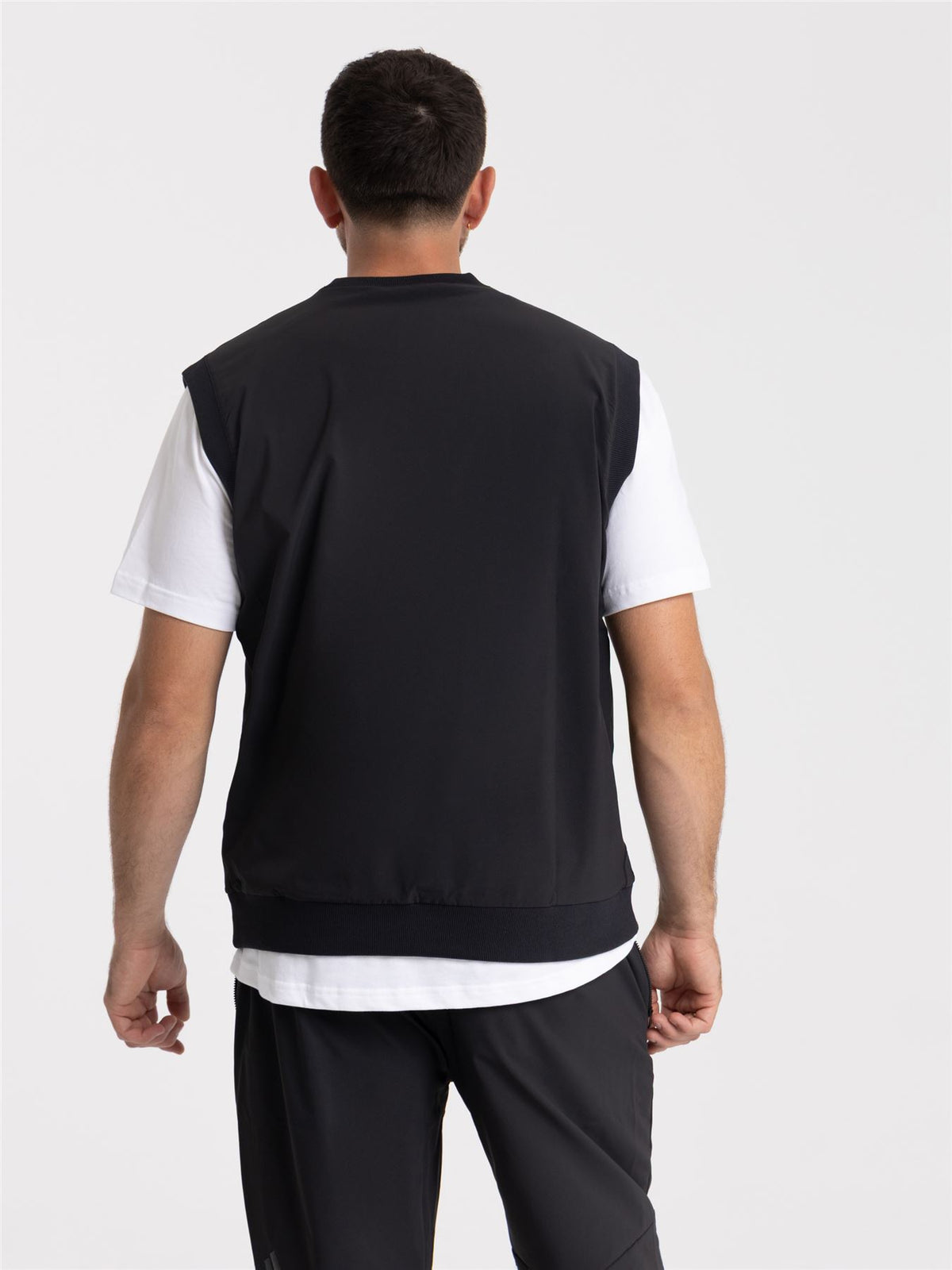 Beyond Twistweave Loose Gilet Black