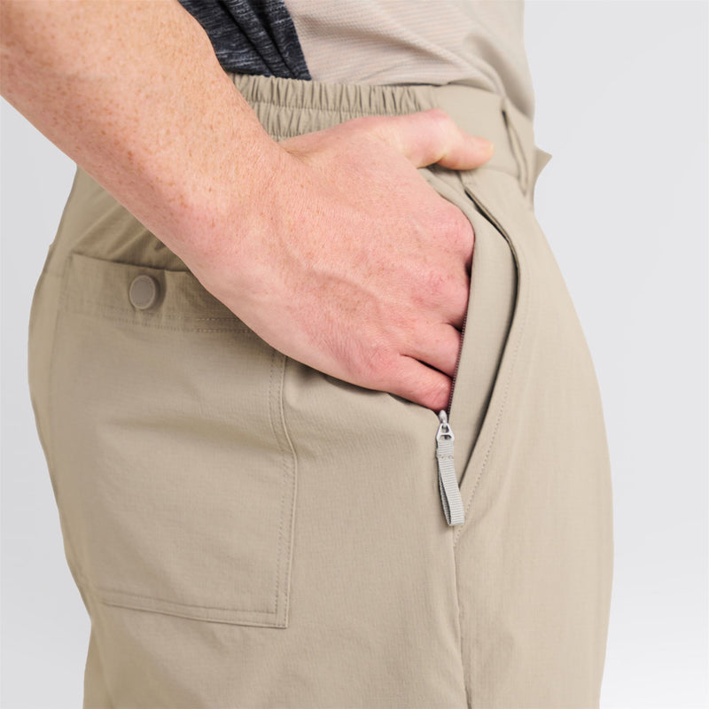Golf Tech Carpenter 10.5-inch Shorts Khaki