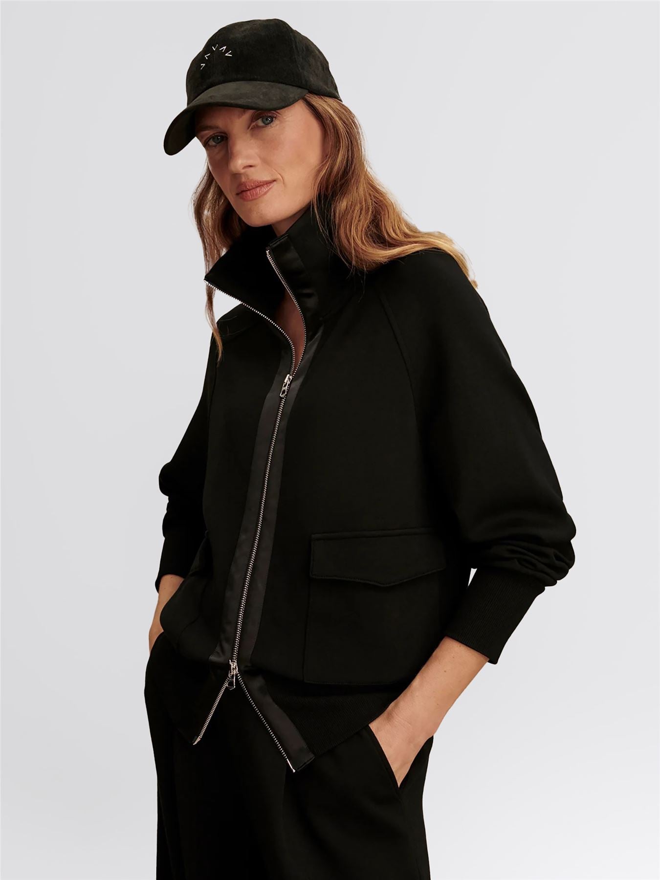 Roxbury Sweat Zip Through Black