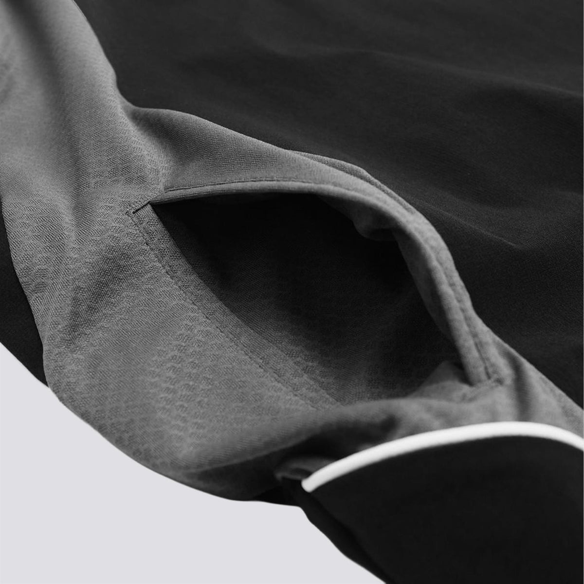 Denzel Track Popover Black