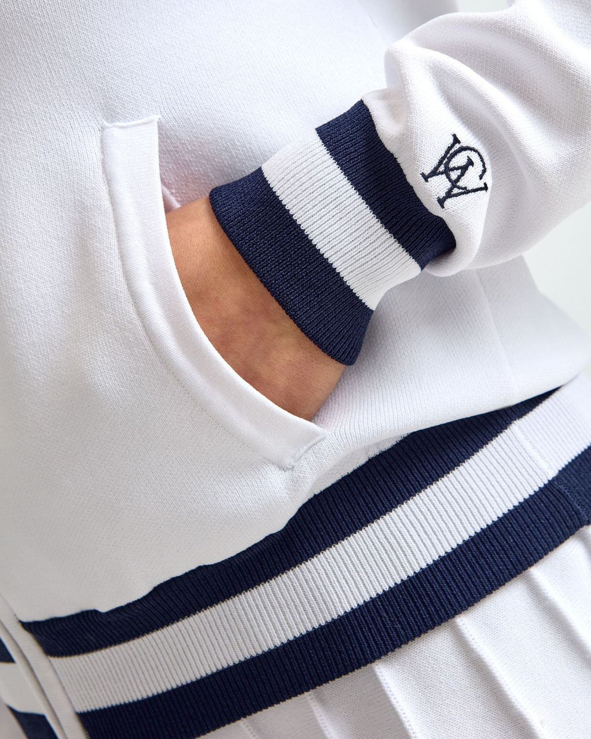 Anne Cardigan White/Legacy Navy