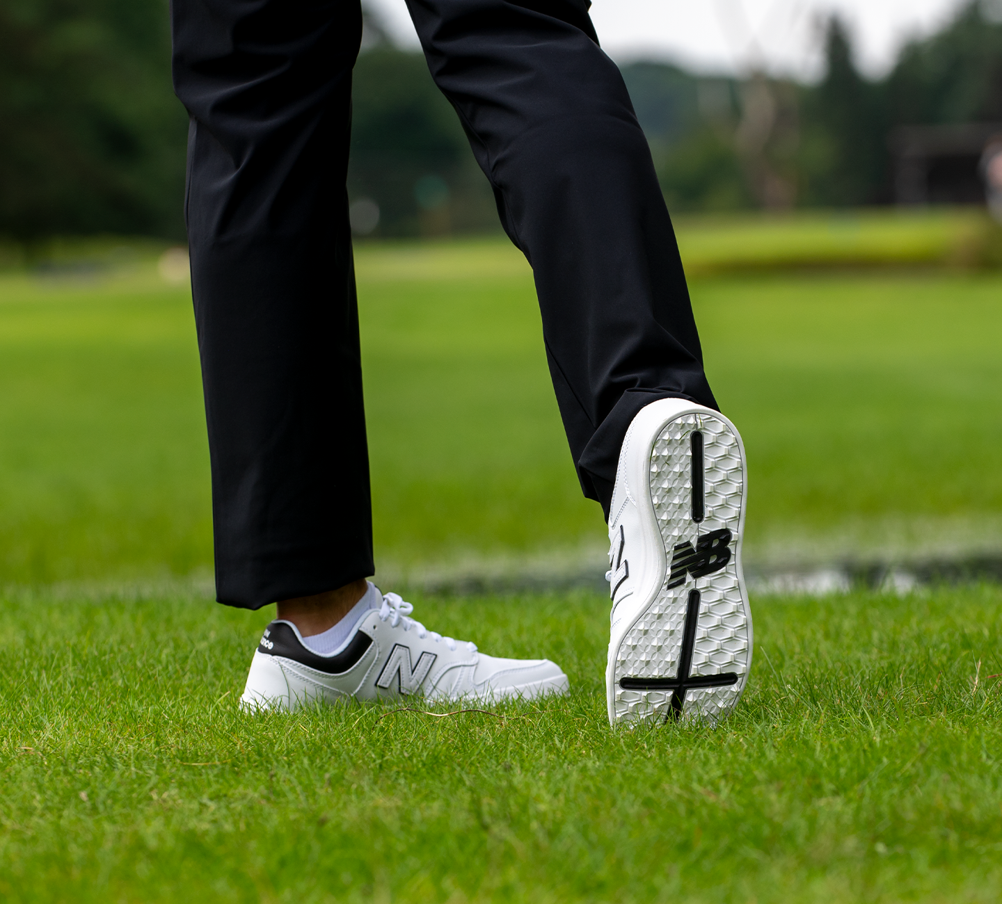 5(80-84)/ New Balance golf (ニューバランス ゴルフ) METRO ストレッチ テーパード COOLMAX ロングパンツ /012-8131007(レッド) New Balance Golf Shoes - 574 Greens V2 - Navy - Gum 2024