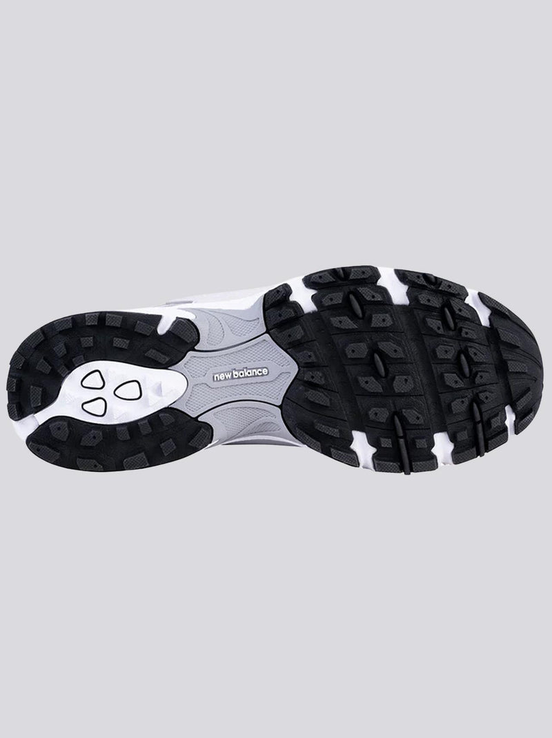 530 Spikeless Golf Shoes