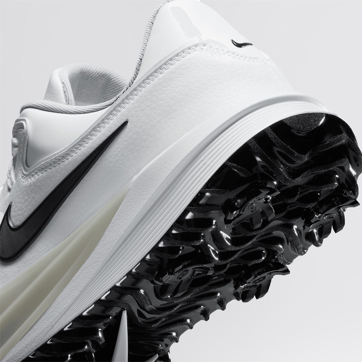 Victory Pro 4 Spiked Golf Shoes White/Black/Photon Dust