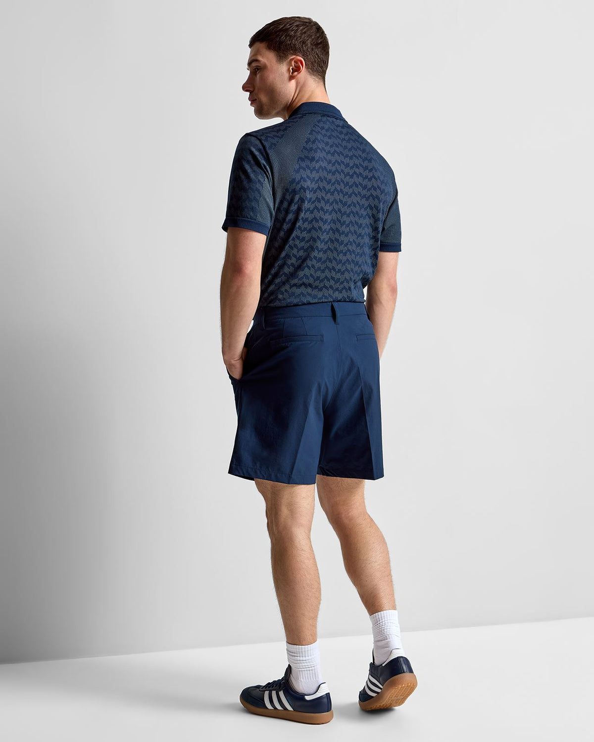 Ultimate365+ 7-Inch Shorts Collegiate Navy