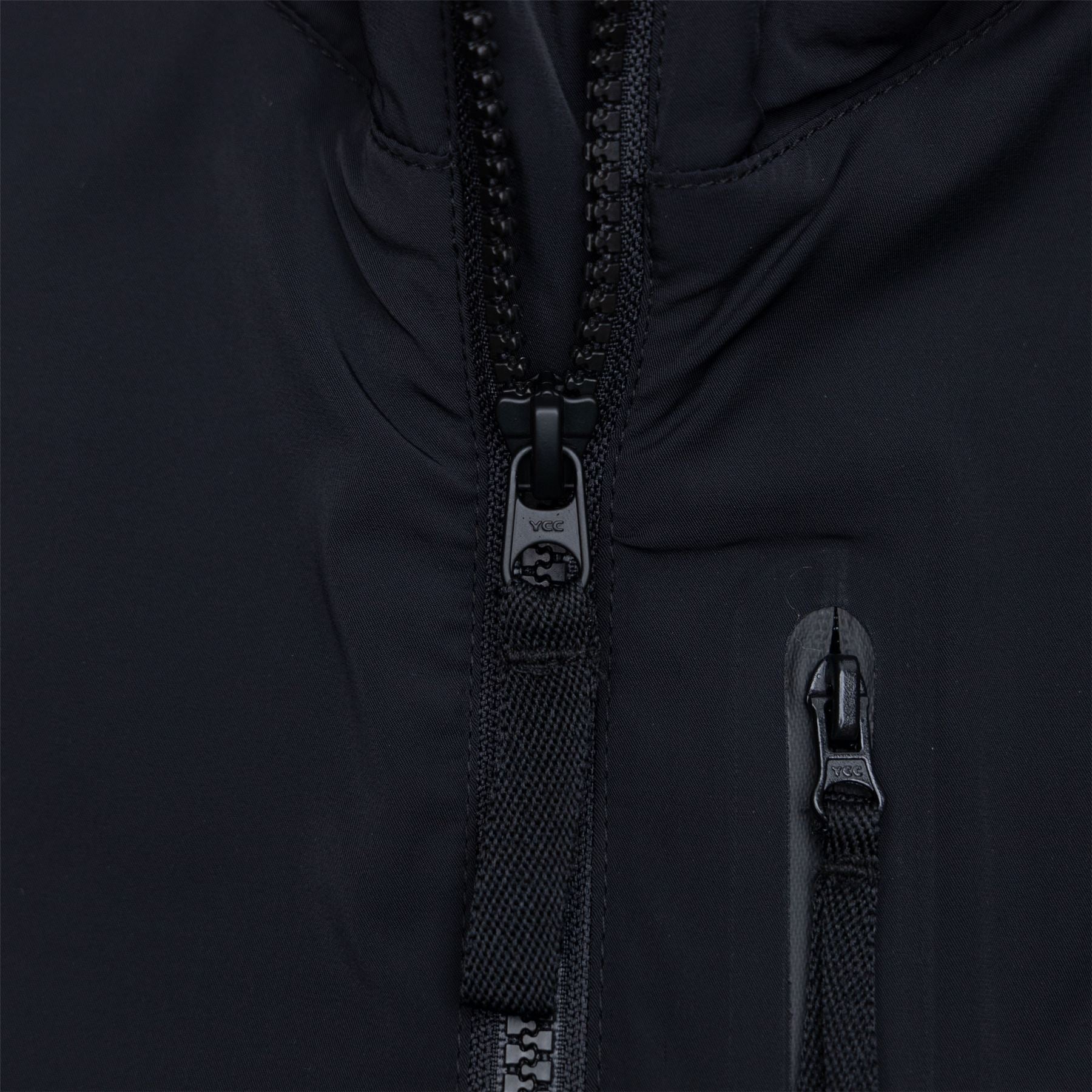MANORS GOLF - Insulated Course Gilet  HBX - Globally Curated Fashion and  Lifestyle by Hypebeast