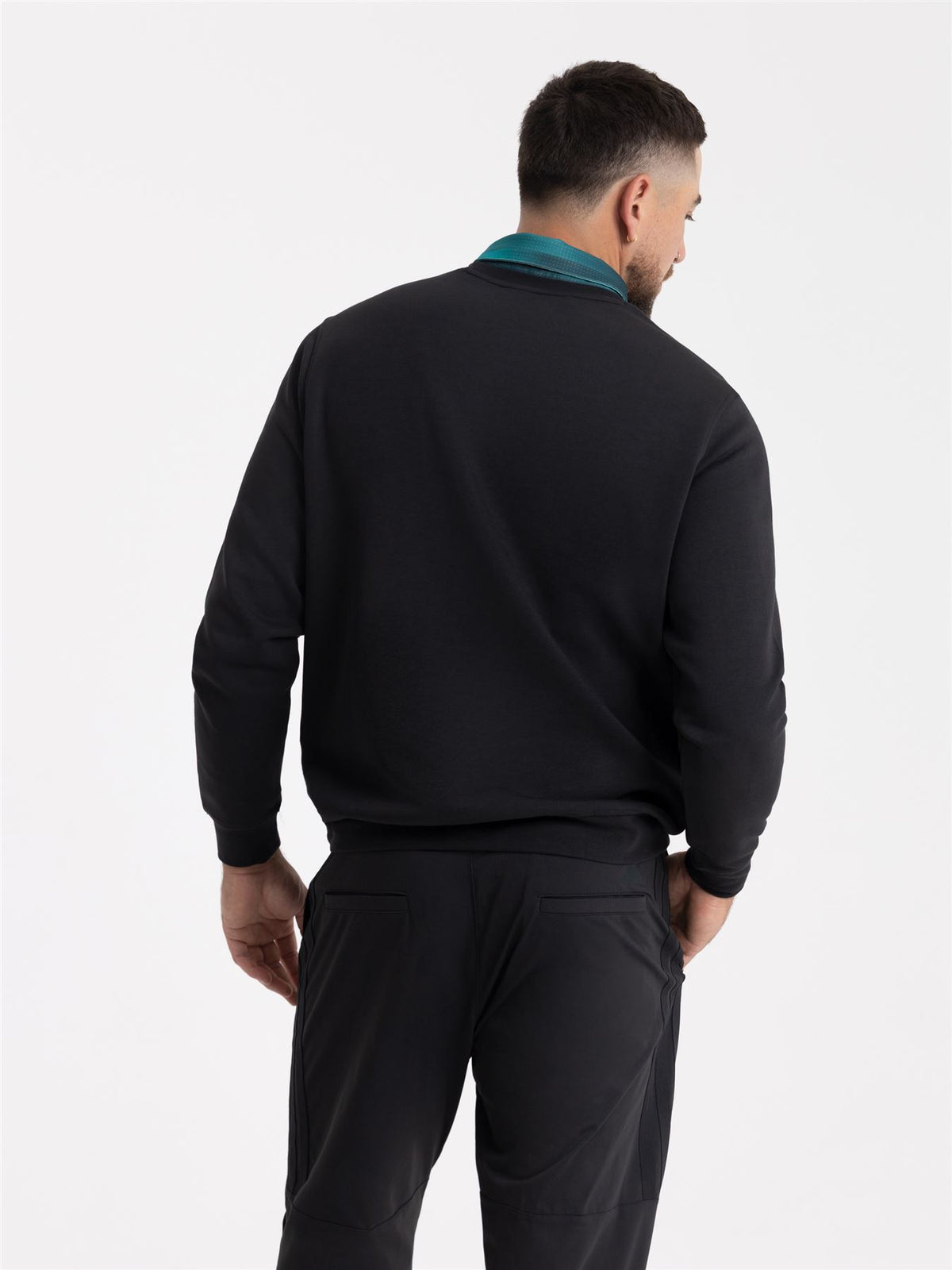 Core Rundhals-Sweatshirt mit normaler Passform, Schwarz – SS24