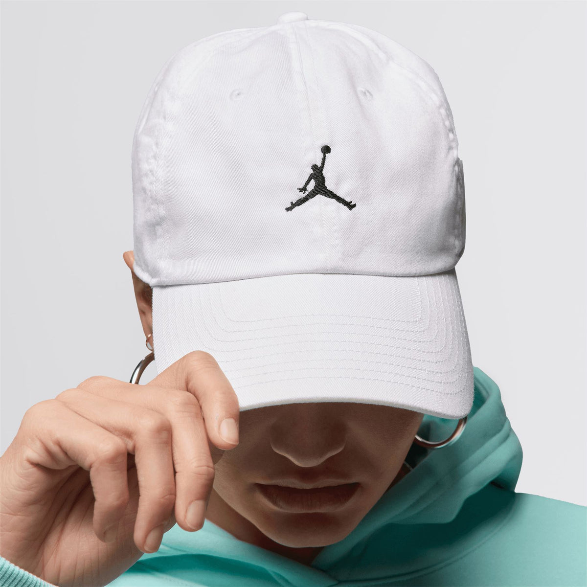 Jordan Club Unstructured Curved-Bill Hat White/Black