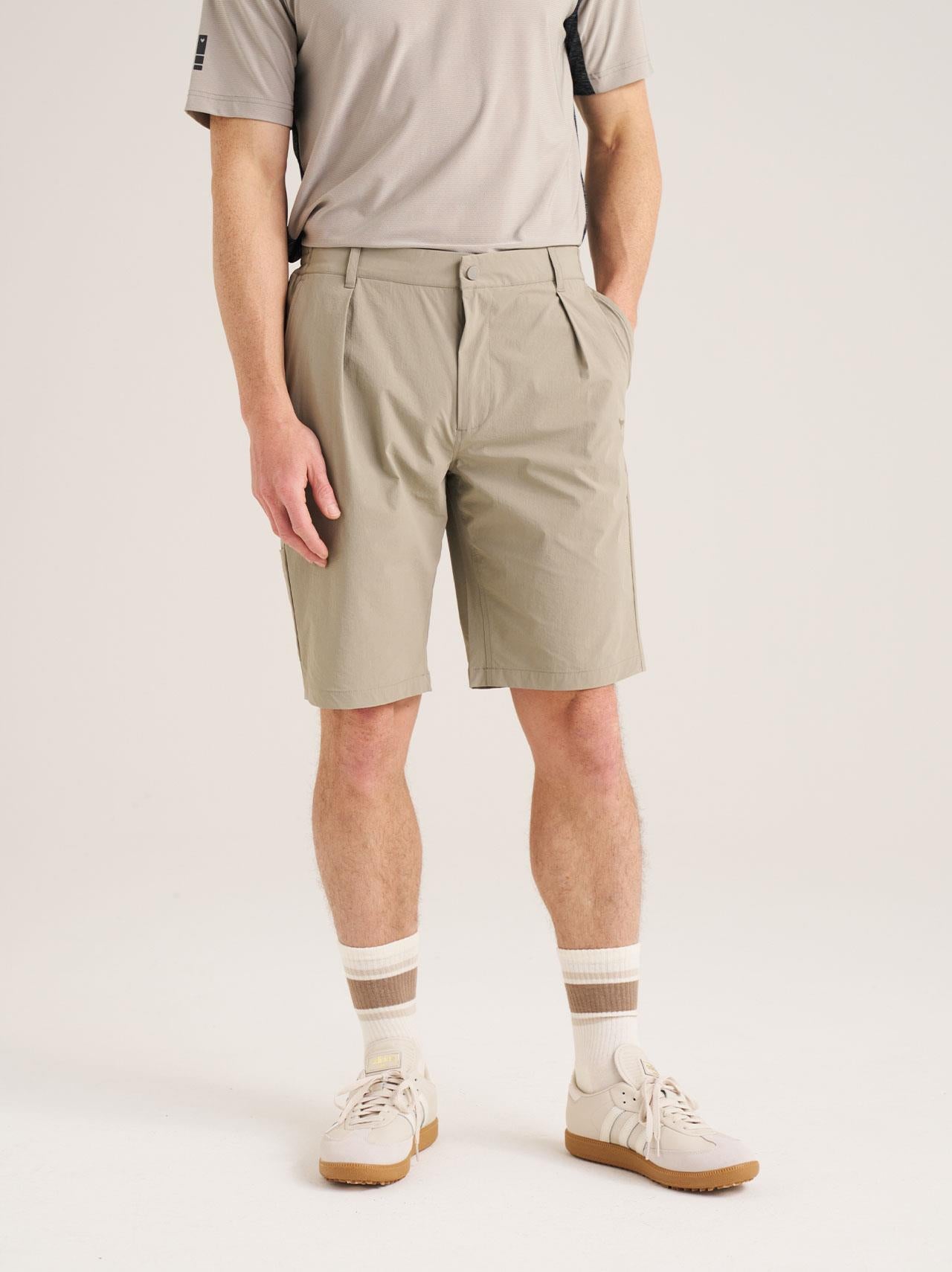 Tech Carpenter 10.5-inch Shorts Khaki
