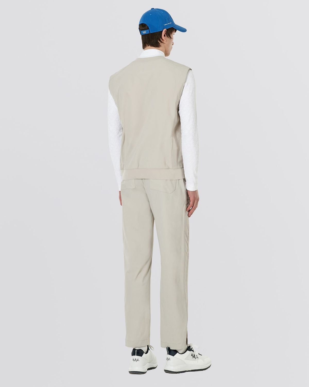 Gaspard V-Neck Woven Vest Grey