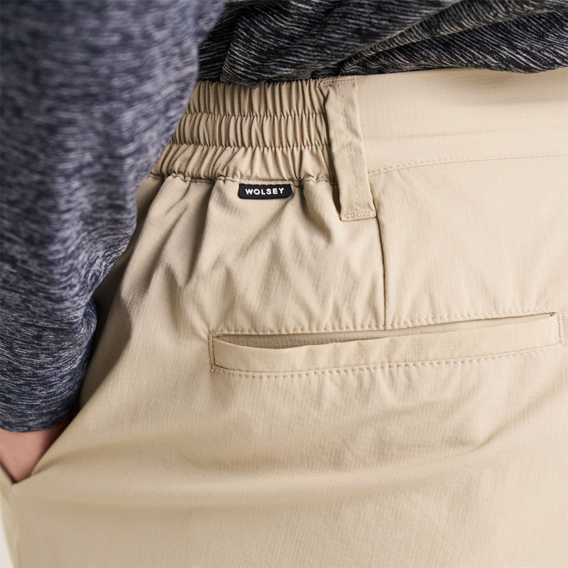 10.5-inch Stretch Golf Shorts Beige