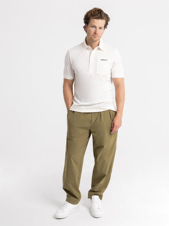 signature pocket polo（white）ゴルフウェア　白 White Golf Polo Shirt with Ribbed Collar | goodgolfnotbad®